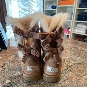 Bailey Bow ll  Ugg boots Chestnut